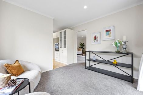 Photo of property in 25 Dairyland Drive, East Tamaki Heights, Auckland, 2016