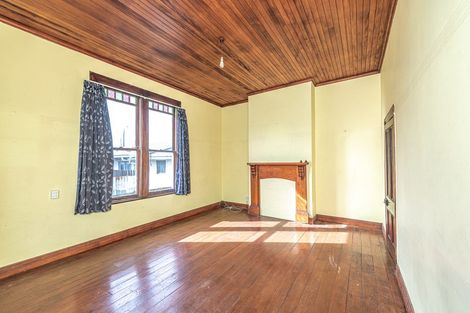 Photo of property in 2 Alma Road, Gonville, Whanganui, 4501