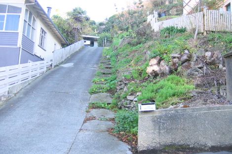 Photo of property in 10 Brewster Street, Bluff Hill, Napier, 4110