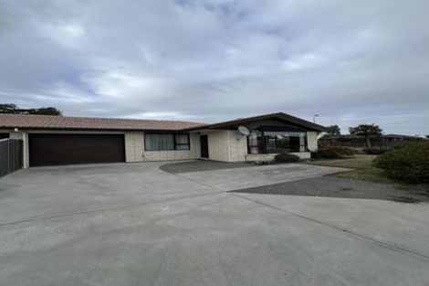 Photo of property in 1/17 Aberfoyle Place, Parklands, Christchurch, 8083