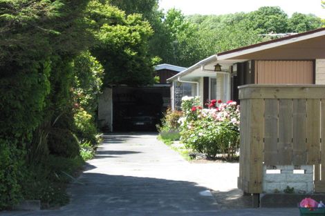 Photo of property in 84b Avonhead Road, Avonhead, Christchurch, 8042