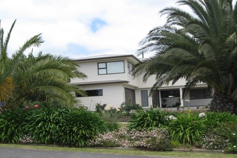 Photo of property in 25 Tiri Road, Manly, Whangaparaoa, 0930