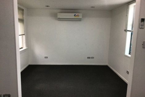 Photo of property in 57 Omahu Road, Greenlane, Auckland, 1051