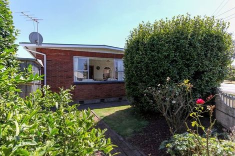 Photo of property in 2 Normanby Street, Fitzroy, New Plymouth, 4312