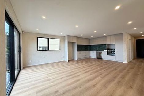 Photo of property in 86a Tiriwa Drive, Massey, Auckland, 0614