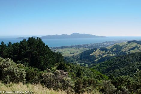 Photo of property in 220 Maungakotukutuku Road, Paraparaumu, 5032