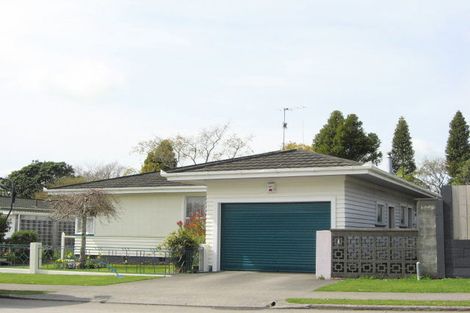 Photo of property in 23 Hinau Street, Inglewood, 4330
