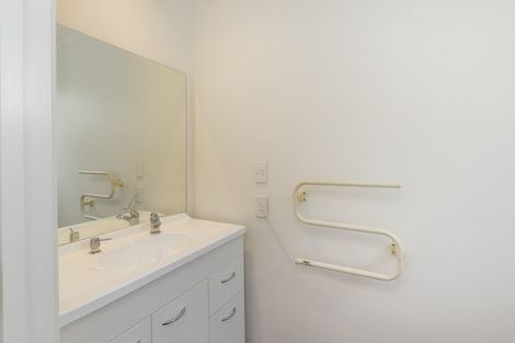 Photo of property in 12 Avon Terrace, Roslyn, Palmerston North, 4414