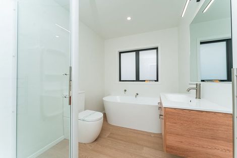 Photo of property in 55d Potter Avenue, Northcote, Auckland, 0627
