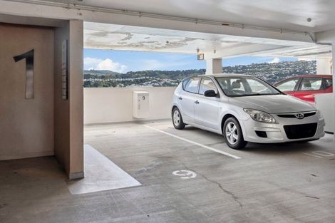 Photo of property in Shelley Bay Terraces, 9/61 Maupuia Road, Maupuia, Wellington, 6022