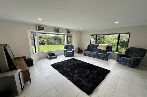 Photo of property in 58 Wattle Farm Road, Wattle Downs, Auckland, 2103