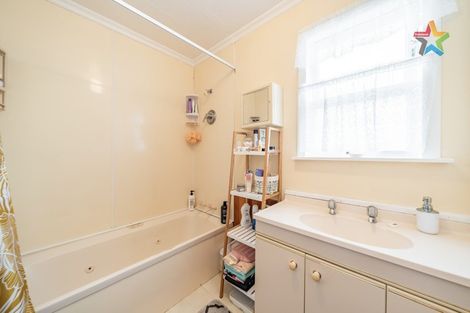 Photo of property in 42 Coast Road, Wainuiomata, Lower Hutt, 5014