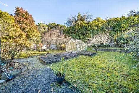Photo of property in 86 Pinehaven Road, Pinehaven, Upper Hutt, 5019
