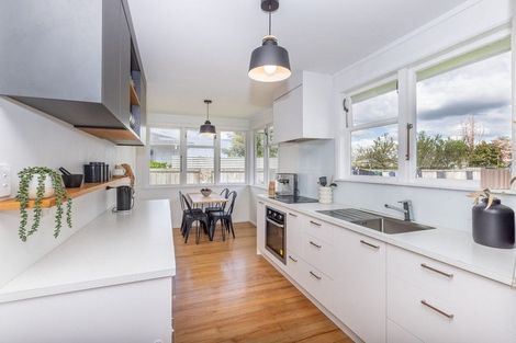 Photo of property in 53 Yvonne Street, Melville, Hamilton, 3206