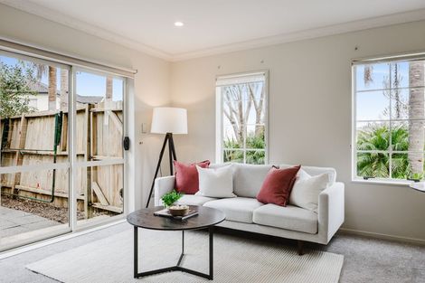 Photo of property in 54 Leafield Crescent, Henderson, Auckland, 0612