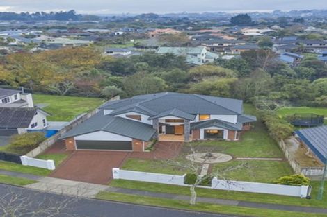 Photo of property in 43 Montrose Crescent, Huntington, Hamilton, 3210