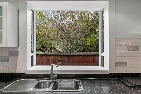 Photo of property in 112 Clyde Road, Ilam, Christchurch, 8041