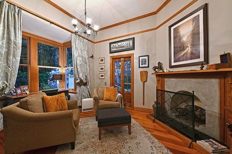 Photo of property in 2 Barton Road, Heretaunga, Upper Hutt, 5018