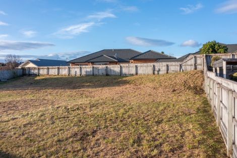Photo of property in 5 Datum Way, Paraparaumu, 5032