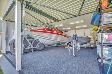 Photo of property in 20 Renata Road, Okiwi Bay, 7193