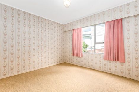 Photo of property in 1 Fathom Lane, Whitby, Porirua, 5024