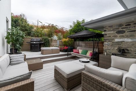 Photo of property in 11 Barclay Place, Wanaka, 9305