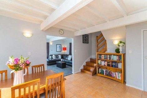 Photo of property in 2/26 Capilano Place, Glenfield, Auckland, 0629