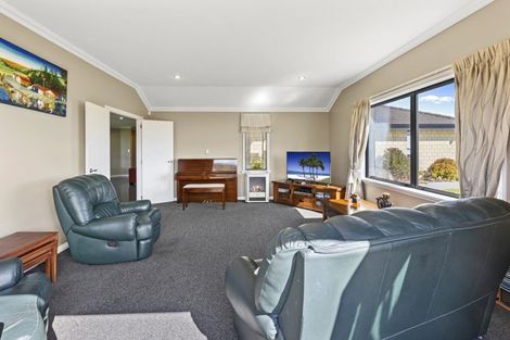 Photo of property in 10 Matariki View, Welcome Bay, Tauranga, 3112