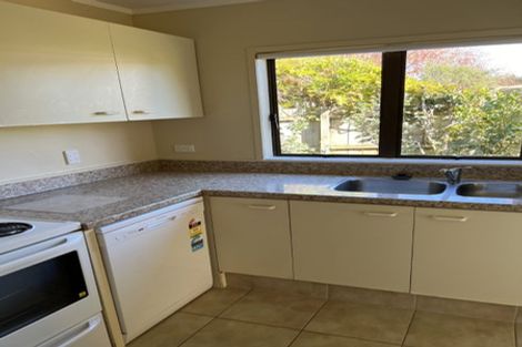 Photo of property in 1/15 Micawber Place, Mellons Bay, Auckland, 2014