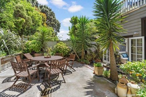 Photo of property in 18 Russell Terrace, Newtown, Wellington, 6021