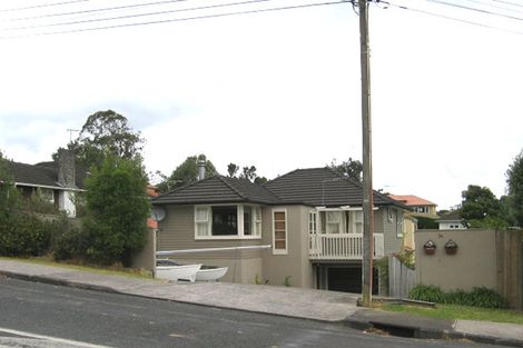 Photo of property in 2/34 Selwyn Crescent, Forrest Hill, Auckland, 0620