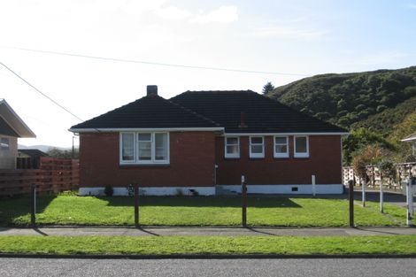 Photo of property in 1/5 Kowhai Street, Naenae, Lower Hutt, 5011