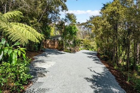 Photo of property in 1060 Sandspit Road, Sandspit, Warkworth, 0982