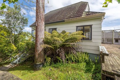 Photo of property in 2/24 Thalia Place, Totara Vale, Auckland, 0629