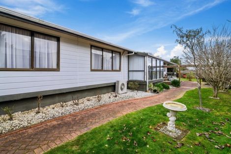 Photo of property in 13 Tumene Drive, Owhata, Rotorua, 3010