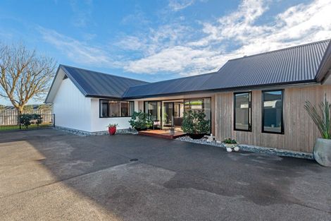 Photo of property in 137 Potae Avenue, Riverdale, Gisborne, 4010
