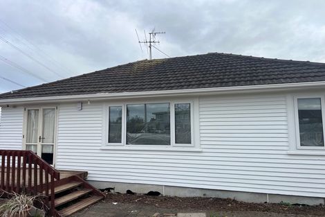 Photo of property in 17 Takanini Road, Takanini, 2112