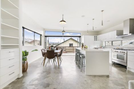 Photo of property in 528a Evans Bay Parade, Hataitai, Wellington, 6021