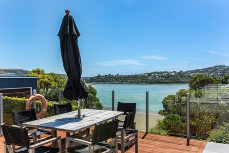 Photo of property in 61 Seaview Road, Paremata, Porirua, 5024