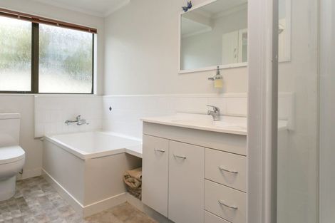 Photo of property in 1/12 Golders Place, Richmond Heights, Taupo, 3330