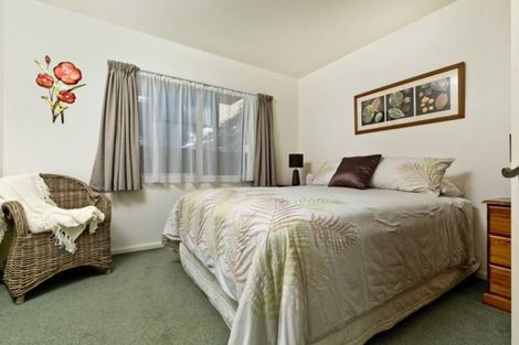 Photo of property in 133 Awaroa Road, Sunnyvale, Auckland, 0612