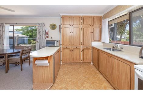 Photo of property in 4 Fenhall Street, Russley, Christchurch, 8042