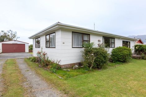 Photo of property in 80 Main Road, Harihari, 7884