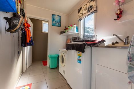 Photo of property in 4 Ranfurly Street, Dannevirke, 4930