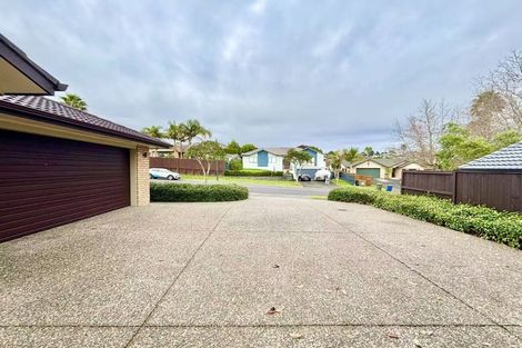 Photo of property in 32 Rush Creek Drive, Westgate, Auckland, 0614