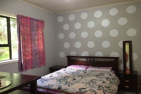 Photo of property in 81 Monorgan Road, Strathmore Park, Wellington, 6022