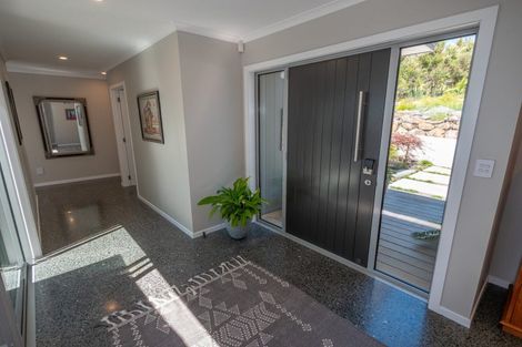 Photo of property in 116 Stratford Drive, Cable Bay, 0420