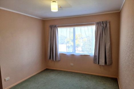 Photo of property in 16 Garcia Place, West Harbour, Auckland, 0618
