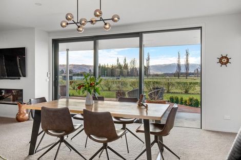 Photo of property in 4 Padgets Lane, Earnscleugh, Alexandra, 9391