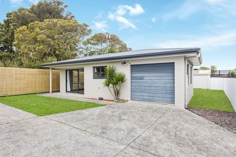 Photo of property in 48d Tironui Road, Takanini, 2112